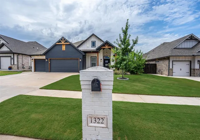 Photo 3 of Sale Pending at 1322 Presidio Dr, Norman, OK 73072 | MLS# 1245872 | Listing updated on 2026-10-12