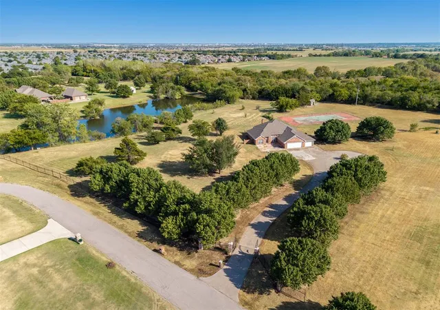 Photo 3 of Sale Pending at 600 Pleasant Dr, Oklahoma City, OK 73170 | MLS# 1245887 | Listing updated on 2026-08-26