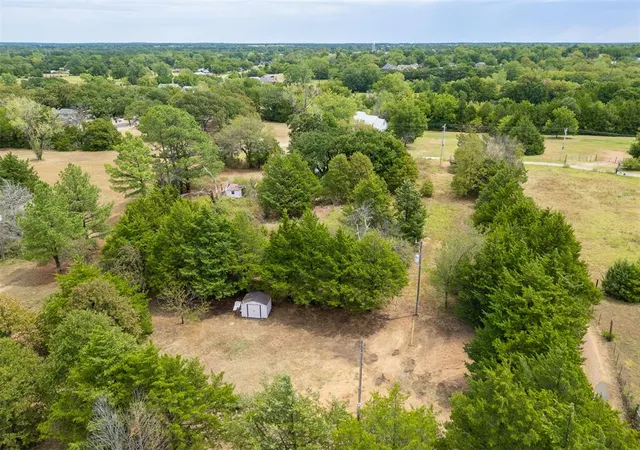 4th image of 118 N Hurst Ln, Tecumseh, OK 74873 | MLS# 1245890