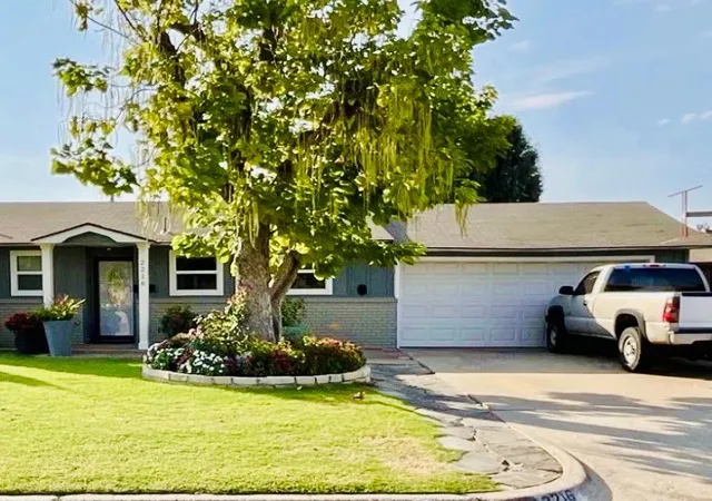 Photo 1 of Single family home for sale at 2216 N Mueller Ave, Bethany, OK 73008 | MLS# 1245898 | Listing updated on 2026-09-20
