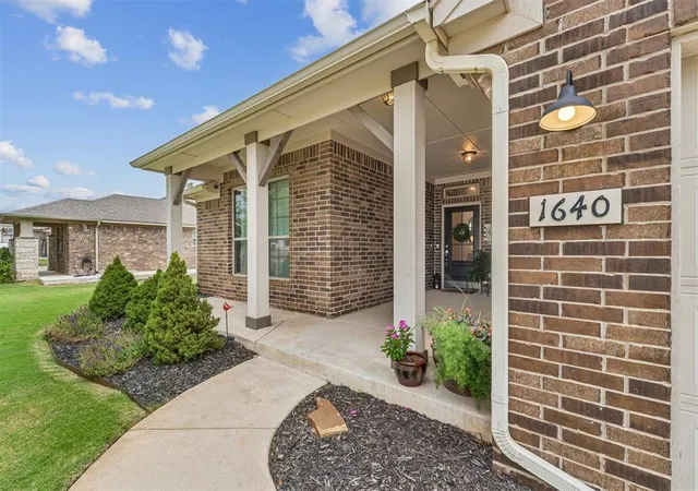 Photo 3 of Sale Pending at 1640 Sw 159th St, Oklahoma City, OK 73170 | MLS# 1245906 | Listing updated on 2026-09-02