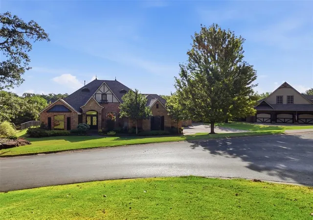3rd image of 9172 Bergamo Blvd, Edmond, OK 73034 | MLS# 1245909