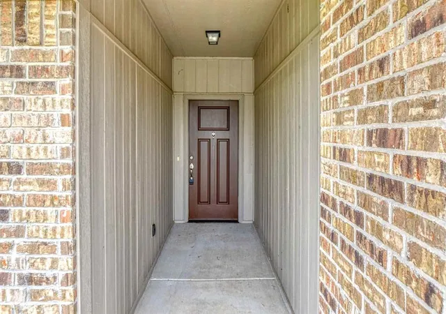 Photo 2 of Single family home for sale at 6509 Se 87th St, Oklahoma City, OK 73135 | MLS# 1245923 | Listing updated on 2026-09-01