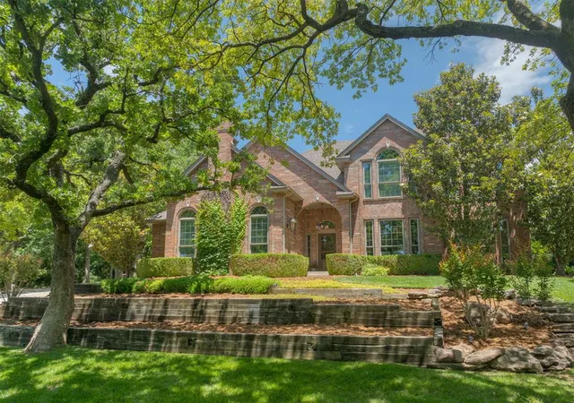 Photo 1 of Single family home for sale at 1300 Oak Springs Ln, Edmond, OK 73034 | MLS# 1245929 | Listing updated on 2026-08-27