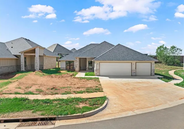 Photo 2 of Single family home for sale at 16333 Whistle Creek Blvd, Edmond, OK 73013 | MLS# 1245930 | Listing updated on 2026-10-17