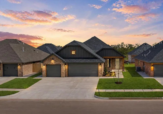 Single family home for sale at 5104 Misty Wood Ln, Mustang, OK 73064 | MLS# 1245934
