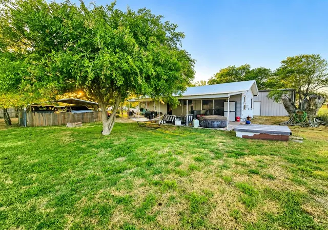 Photo 4 of Single family home for sale at 20456 E 1410 Rd #109, Lone Wolf, OK 73655 | MLS# 1245938 | Listing updated on 2026-08-26