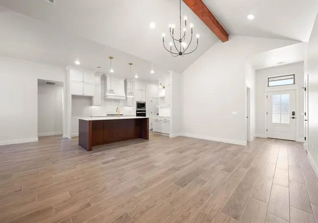 Photo 3 of Single family home for sale at 5105 Vine Cliff Rd, Mustang, OK 73064 | MLS# 1245943 | Listing updated on 2026-10-20