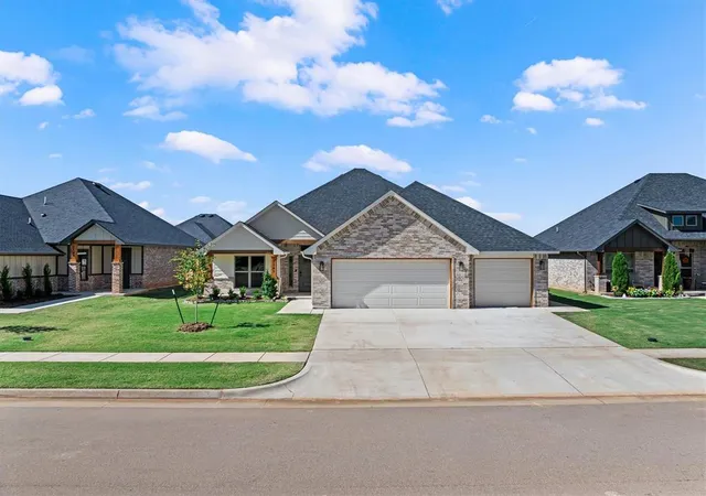 Photo 1 of Single family home for sale at 5105 Vine Cliff Rd, Mustang, OK 73064 | MLS# 1245943 | Listing updated on 2026-10-20