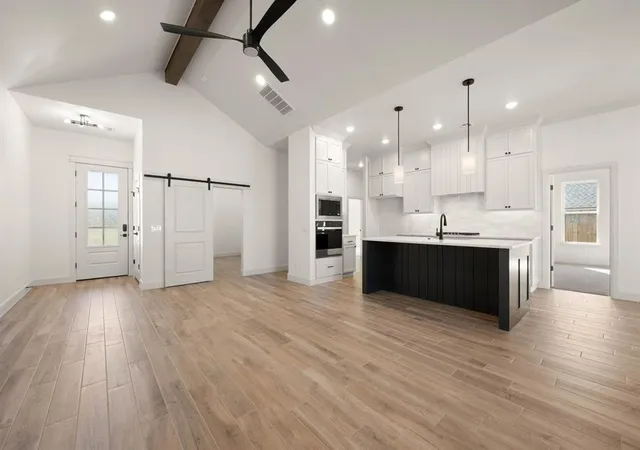 Photo 3 of Single family home for sale at 5109 Vine Cliff Rd, Mustang, OK 73064 | MLS# 1245949 | Listing updated on 2026-10-20
