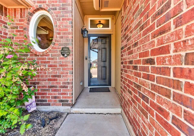 Photo 4 of Single family home for sale at 4230 Macys Pl, Moore, OK 73160 | MLS# 1245950 | Listing updated on 2026-10-07