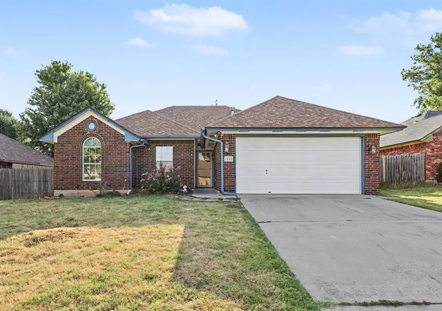 Photo 1 of Sale Pending at 1808 Butterfield Trl, Choctaw, OK 73020 | MLS# 1245952 | Listing updated on 2026-09-01