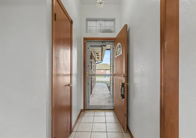 Photo 3 of Sale Pending at 1808 Butterfield Trl, Choctaw, OK 73020 | MLS# 1245952 | Listing updated on 2026-09-01