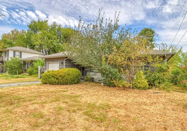 Photo 3 of Sale Pending at 4509 Nw 43rd St, Oklahoma City, OK 73122 | MLS# 1245962 | Listing updated on 2026-08-31
