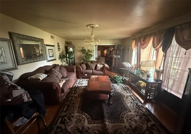 Photo 4 of Sale Pending at 1300 Ne 47Th St, Oklahoma City, OK 73111 | MLS# 1245963 | Listing updated on 2026-10-03