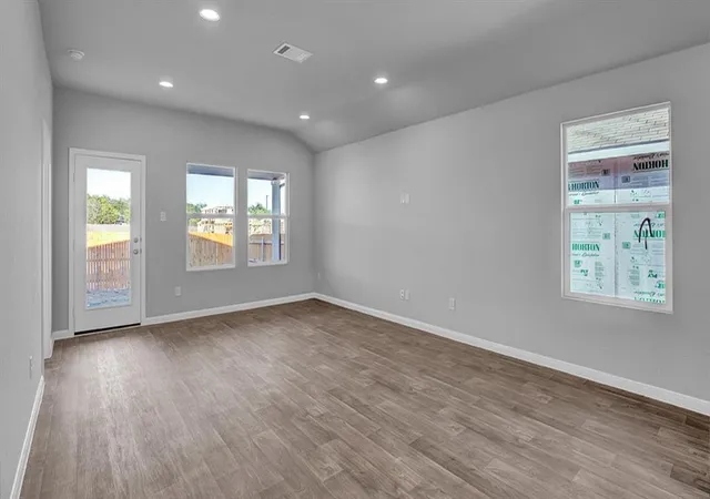 Photo 2 of Single family home for sale at 10401 Red Thistle Dr, Oklahoma City, OK 73114 | MLS# 1245975 | Listing updated on 2026-08-26