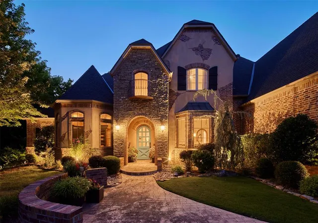 Photo 3 of Mansion for sale at 3325 Winding Creek Cir, Edmond, OK 73034 | MLS# 1245986 | Listing updated on 2026-08-29