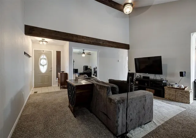 Photo 4 of Sale Pending at 10100 Hefner Village Ter, Oklahoma City, OK 73162 | MLS# 1245995 | Listing updated on 2026-08-30
