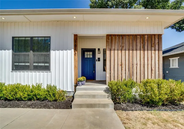 Photo 1 of Single family home for sale at 1809 Nw 14th Street, Oklahoma City, OK 73106 | MLS# 1245997 | Listing updated on 2026-09-08
