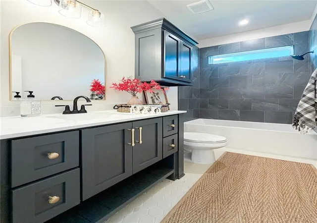 Photo 4 of Single family home for sale at 1917 Parkwood Ave, Edmond, OK 73034 | MLS# 1246002 | Listing updated on 2026-09-03