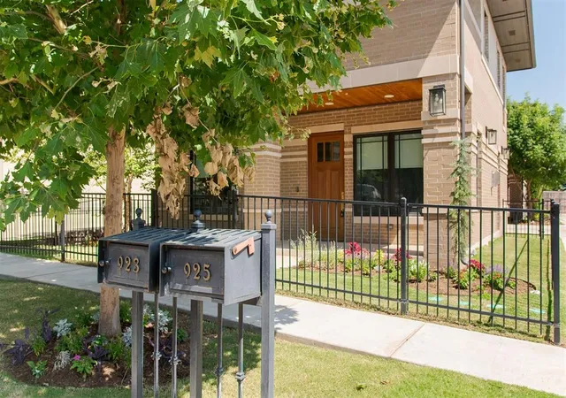 Photo 3 of Single family home for sale at 923 Nw 43rd, Oklahoma City, OK 73118 | MLS# 1246003 | Listing updated on 2026-10-07