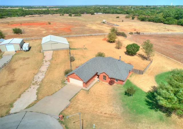 Photo 2 of Single family home for sale at 2024 County Rd 1198, Tuttle, OK 73089 | MLS# 1246011 | Listing updated on 2026-09-25