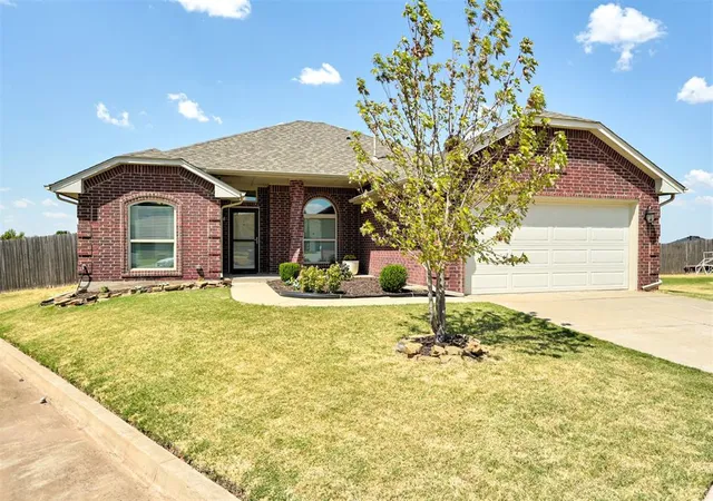 Photo 1 of Single family home for sale at 2912 Nw 183rd Circle, Edmond, OK 73012 | MLS# 1246018 | Listing updated on 2026-09-23