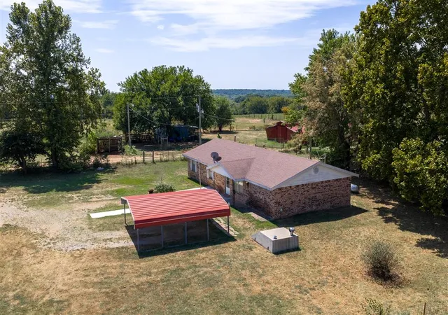 Photo 2 of Single family home for sale at 101151 N Hwy 56 Hwy, Okemah, OK 74859 | MLS# 1246022 | Listing updated on 2026-08-29