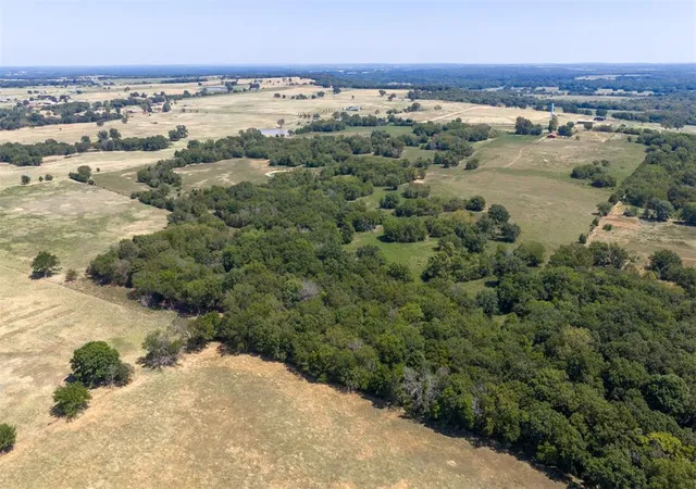 Photo 4 of Single family home for sale at 101151 N Hwy 56 Hwy, Okemah, OK 74859 | MLS# 1246022 | Listing updated on 2026-08-29