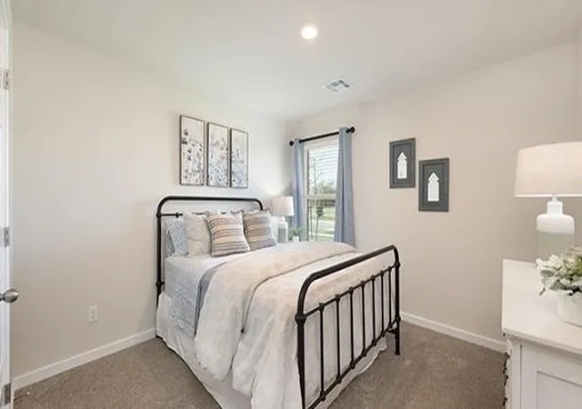 5th image of 7724 Three Woods Ln, Yukon, OK 73099 | MLS# 1246030