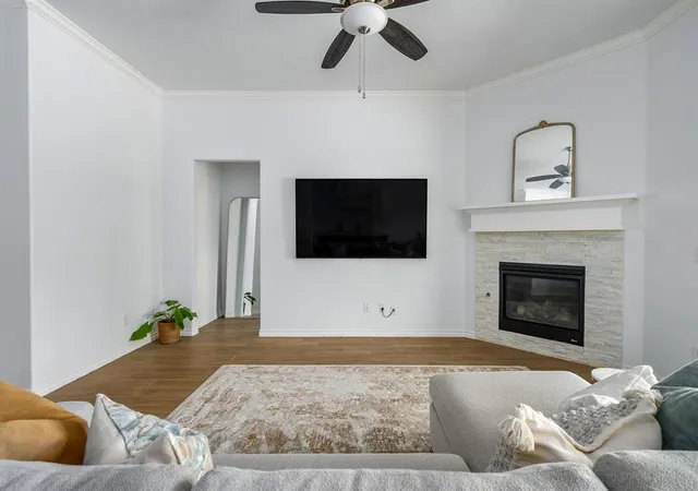 Photo 4 of Sale Pending at 16121 Villa Valeria Wy, Edmond, OK 73013 | MLS# 1246034 | Listing updated on 2026-09-02