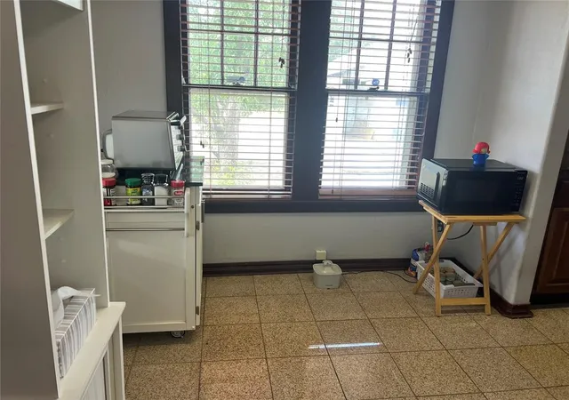 Photo 4 of Sale Pending at 2861 Nw 20Th St, Oklahoma City, OK 73107 | MLS# 1246037 | Listing updated on 2026-08-28
