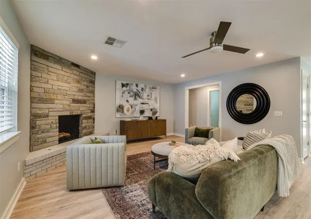 Photo 3 of Single family home for sale at 2405 Nw 59th Street, Oklahoma City, OK 73112 | MLS# 1246042 | Listing updated on 2026-10-02