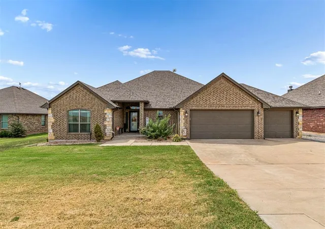 Photo 1 of Sale Pending at 4860 Ash St Ne, Piedmont, OK 73078 | MLS# 1246043 | Listing updated on 2026-09-02