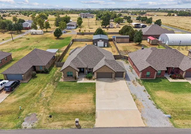 Photo 3 of Sale Pending at 4860 Ash St Ne, Piedmont, OK 73078 | MLS# 1246043 | Listing updated on 2026-09-02