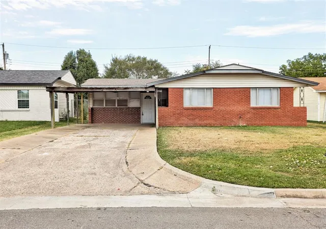 Single family home for sale at 2741 Sw 60Th St, Oklahoma City, OK 73159 | MLS# 1246047