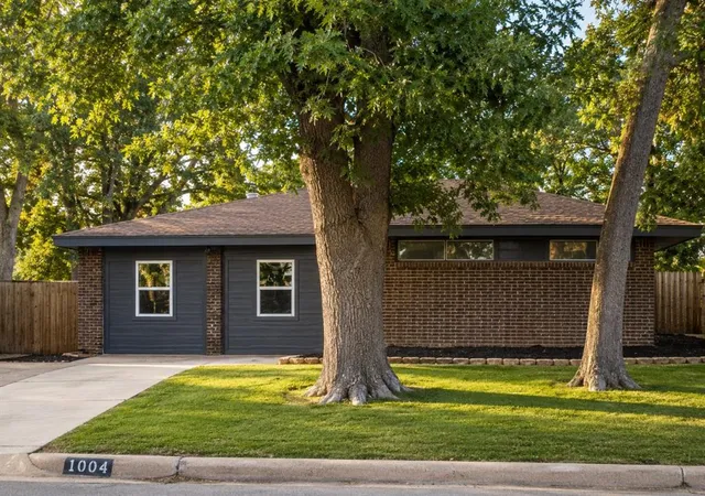 1st image of 7004 Nw 26th St, Bethany, OK 73008 | MLS# 1246050