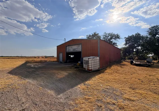 Photo 4 of Single family home for sale at 25727 Highway 8, Isabella, OK 73747 | MLS# 1246051 | Listing updated on 2026-10-16