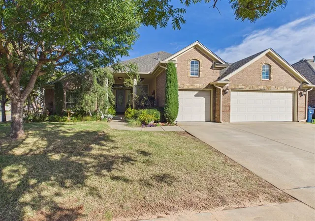 Photo 1 of Single family home for sale at 2421 Nw 180th St, Edmond, OK 73012 | MLS# 1246059 | Listing updated on 2026-10-29