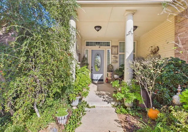 2nd image of 2421 Nw 180th St, Edmond, OK 73012 | MLS# 1246059