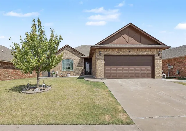 Photo 1 of Single family home for sale at 3420 Arcadia Dr, Yukon, OK 73099 | MLS# 1246060 | Listing updated on 2026-09-23