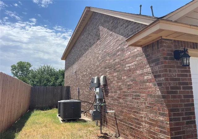 Photo 3 of Single family home for sale at 7324 Nw 148th St, Oklahoma City, OK 73142 | MLS# 1246062 | Listing updated on 2026-08-27