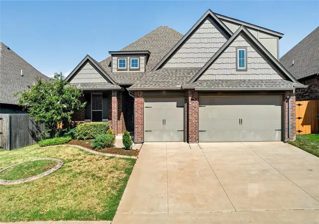 2nd image of 5412 Santa Lucia Dr, Mustang, OK 73064 | MLS# 1246071