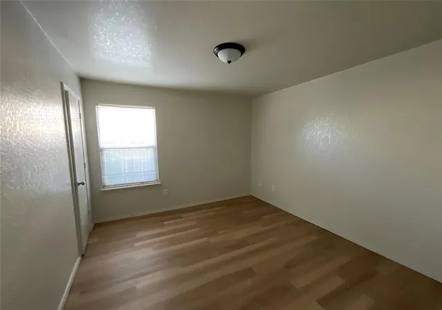 Photo 4 of Single family home for sale at 5517 Del Creek Rd, Oklahoma City, OK 73117 | MLS# 1246090 | Listing updated on 2026-09-02