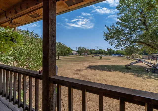 Photo 3 of Single family home for sale at 217 S 5th St, Guthrie, OK 73044 | MLS# 1246112 | Listing updated on 2026-09-19