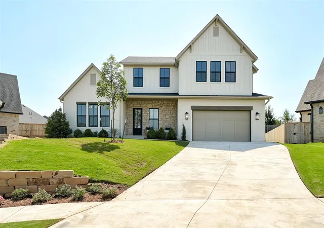 Photo 1 of Sale Pending at 2432 Amante Ct, Edmond, OK 73034 | MLS# 1246113 | Listing updated on 2026-09-15
