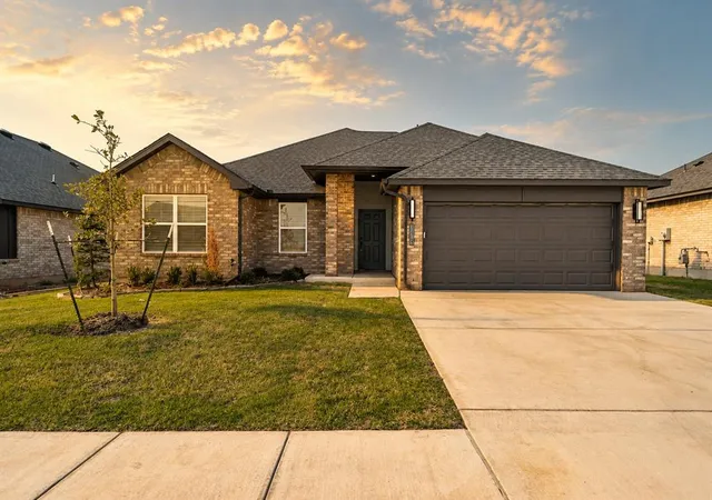 1st image of 12008 Nw 120th St, Yukon, OK 73099 | MLS# 1246118