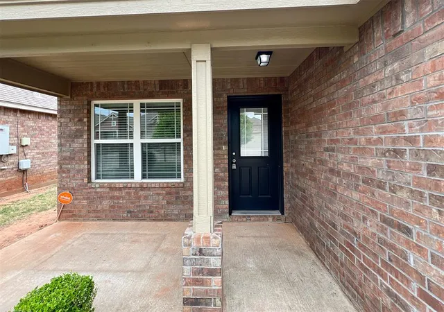 Photo 2 of Single family home for sale at 737 Christian Ln, Yukon, OK 73099 | MLS# 1246129 | Listing updated on 2026-08-27
