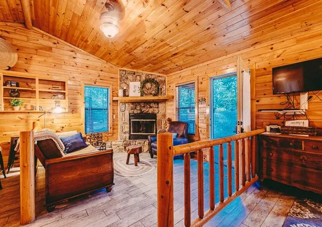 Photo 3 of Single family home for sale at 401 Split Shot Cir, Broken Bow, OK 74728 | MLS# 1246145 | Listing updated on 2026-08-27