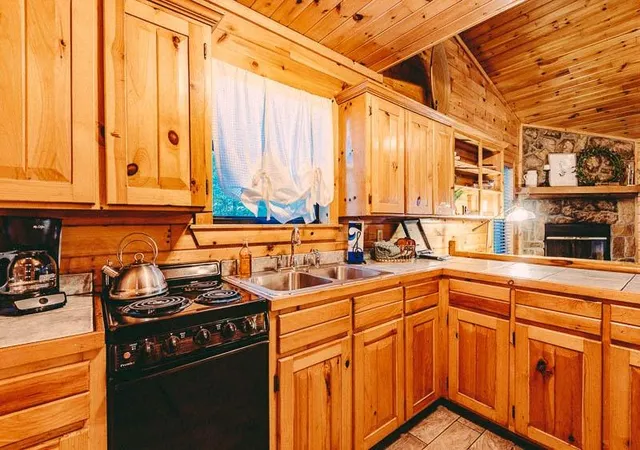 Photo 4 of Single family home for sale at 401 Split Shot Cir, Broken Bow, OK 74728 | MLS# 1246145 | Listing updated on 2026-08-27